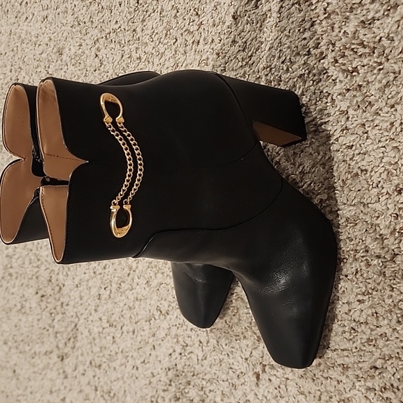 Coach 7.5 Booties - Picture 1 of 12